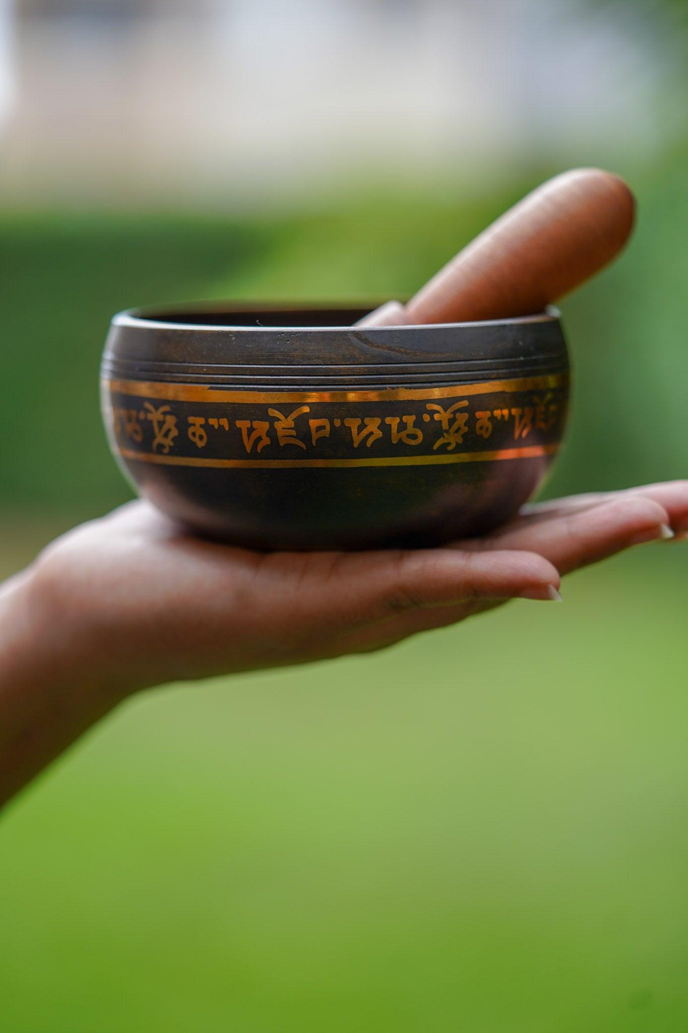 Tibetan Singing Bowl - Lotus Art