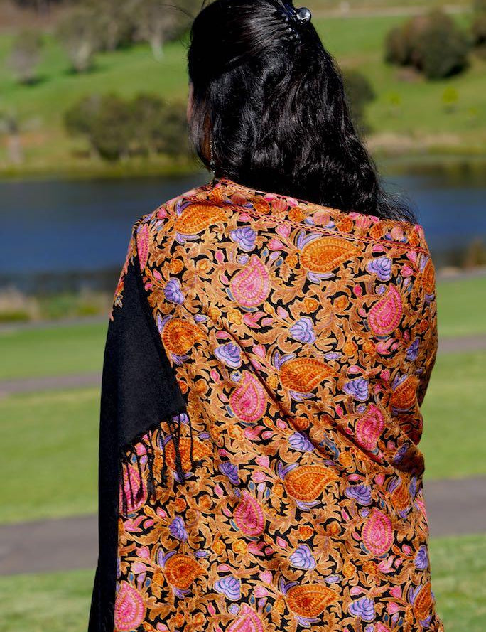Heavy embroidery vintage paisley design pashmina shawl gives you a classic looks and gets everyone attention!