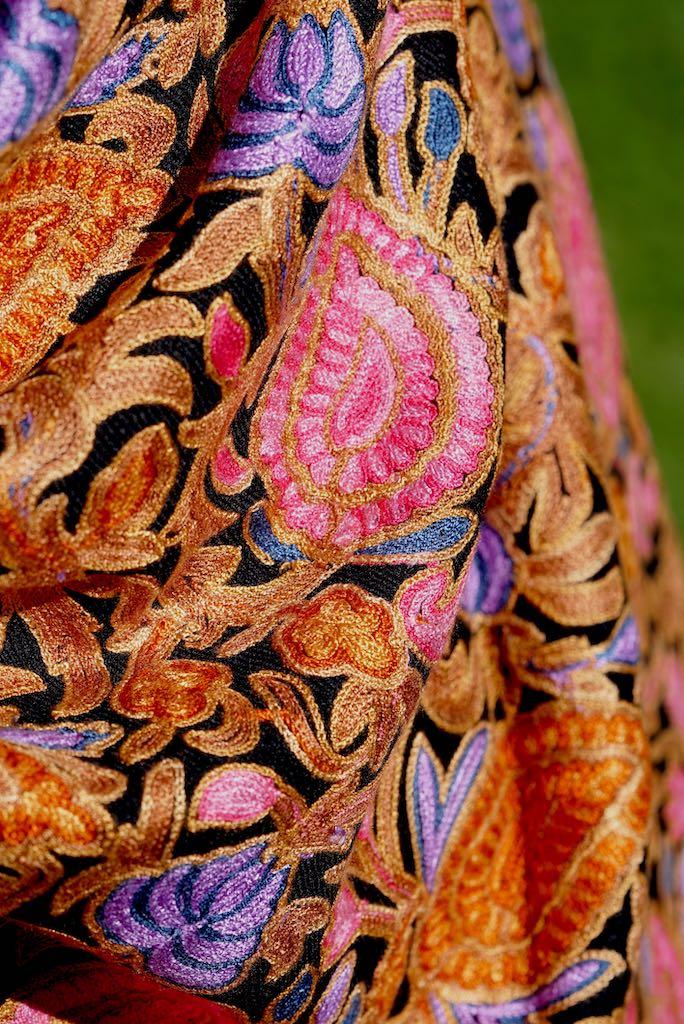 Heavy embroidery vintage paisley design pashmina shawl gives you a classic looks and gets everyone attention!