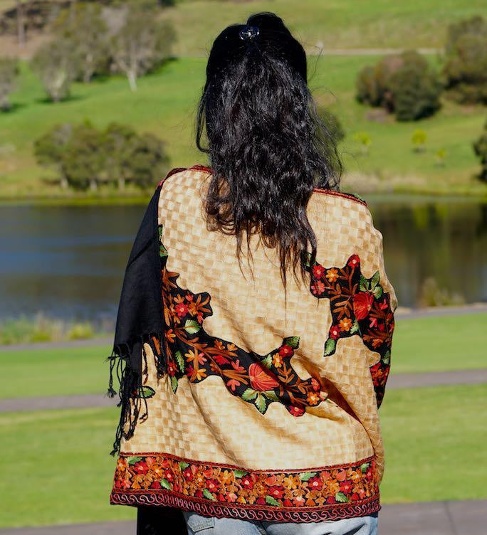 loral Embroidery shawls are elegant for everyday wear. Get the best deal at Himalayasshop.com for the Cashmere Women Shawl.