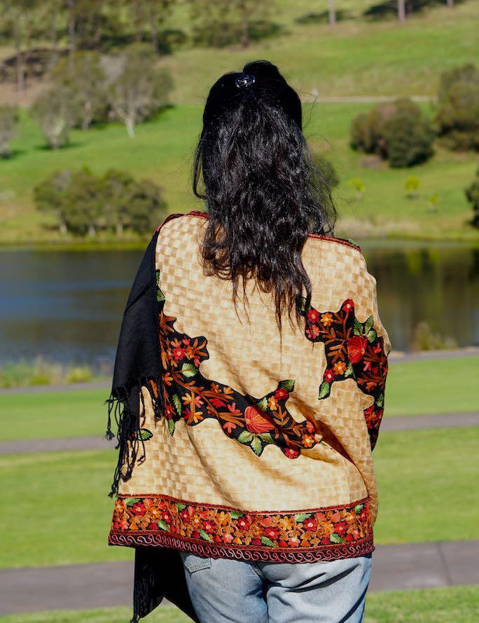 loral Embroidery shawls are elegant for everyday wear. Get the best deal at Himalayasshop.com for the Cashmere Women Shawl.