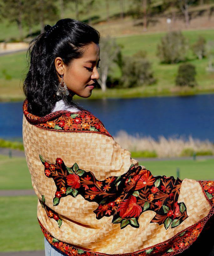 loral Embroidery shawls are elegant for everyday wear. Get the best deal at Himalayasshop.com for the Cashmere Women Shawl.