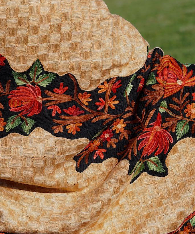 loral Embroidery shawls are elegant for everyday wear. Get the best deal at Himalayasshop.com for the Cashmere Women Shawl.