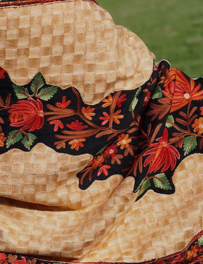 loral Embroidery shawls are elegant for everyday wear. Get the best deal at Himalayasshop.com for the Cashmere Women Shawl.