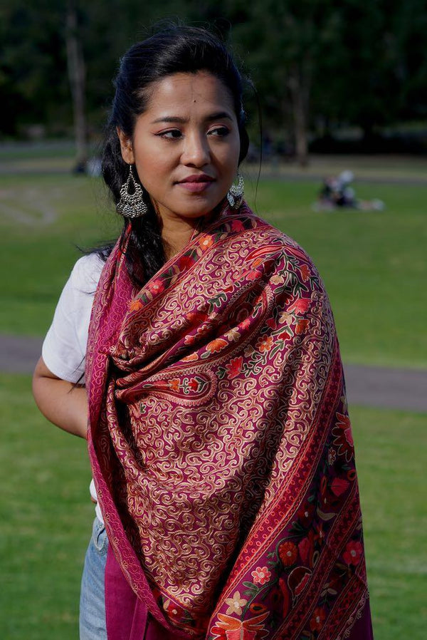 Find the best range of Pashmina Shawl at Himalayas Shop. Beautiful genuine Nepalese cashmere pashminas, that are so warm, yet light, and utterly luxurious to wear.