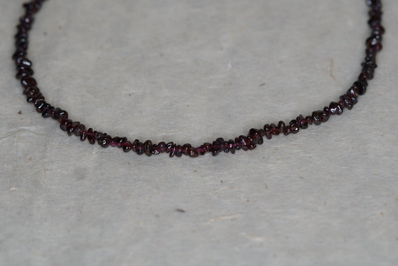 Red Garnet crystal chips necklace wine color 