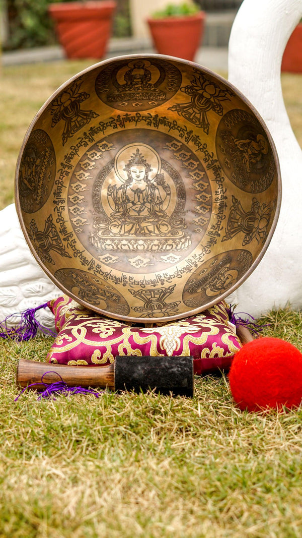 Detailed Artwork of Chengresi on Singing Bowl. Tibetan sound healing bowl  7metal Singing bowl