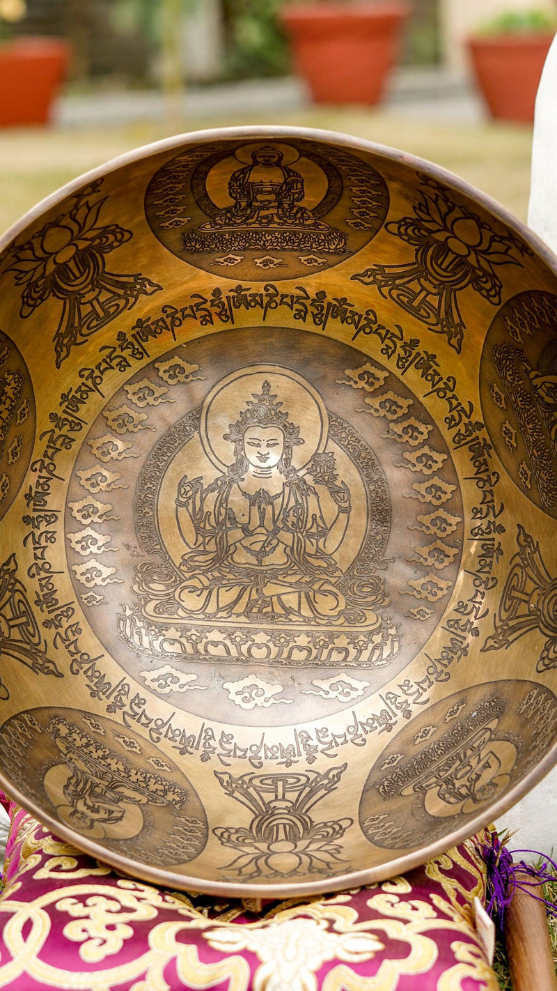 Detailed Art work of Chengresi on Singing Bowl. Tibetan sound healing bowl  7metal Singing bowl