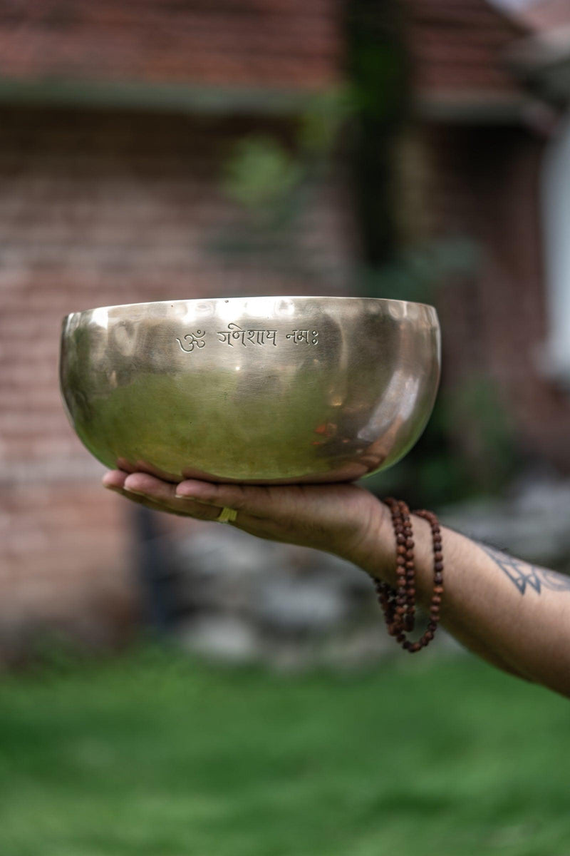 Custom made Singing Bowl with your text for engraving for gifts