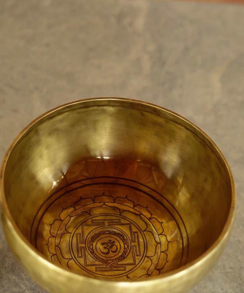 Shop for the best quality singing bowl at Himalayas Shop