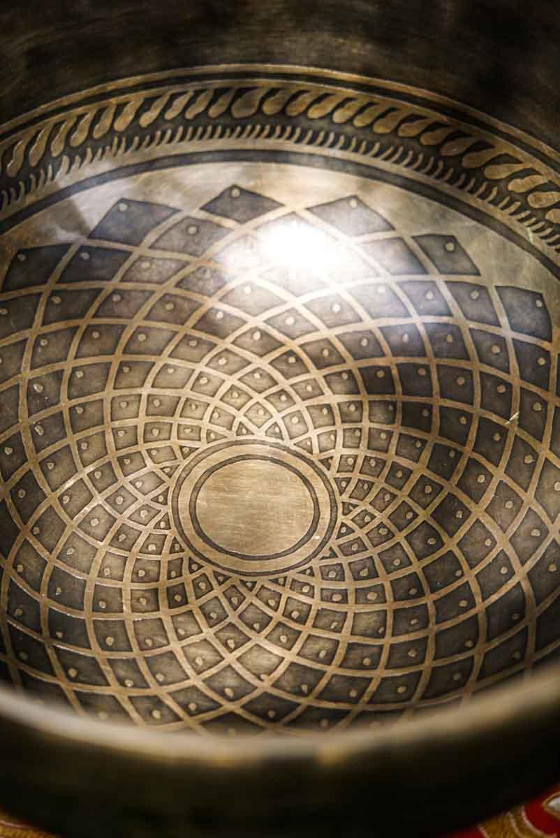 Cosmos Singing Bowl for sound healing and meditation