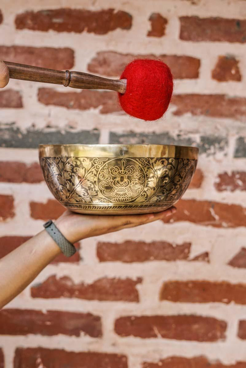 Buddha Singing bowl large size for healing with good vibration and energy