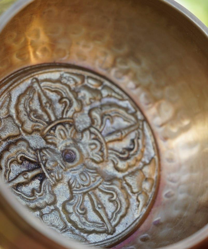 Vajra singing bowl hand hammered tibetan bell