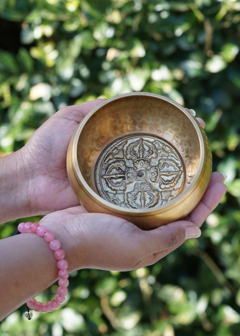 Vajra singing bowl hand hammered tibetan bell