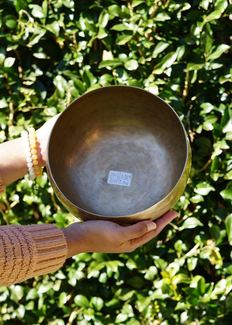 Antique Singing Bowl for sound healing and meditation