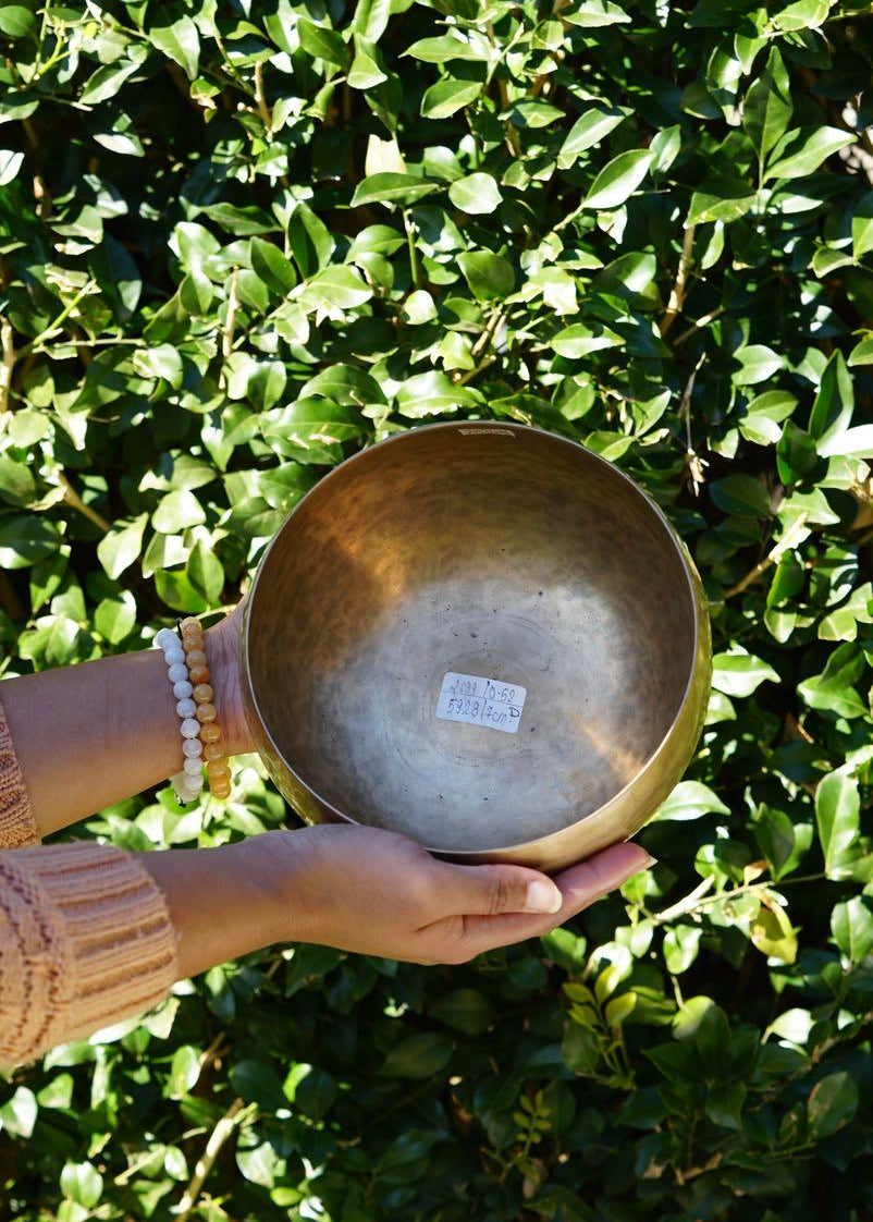 Antique Singing Bowl for sound healing and meditation