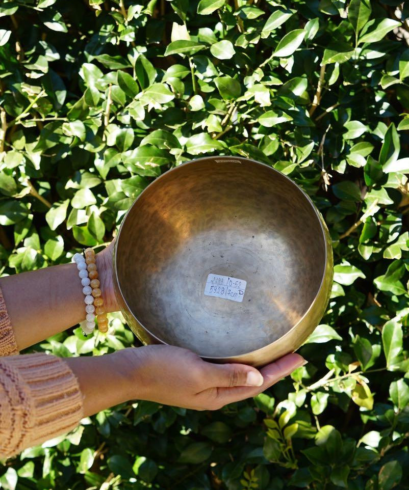 Antique Singing Bowl for sound healing and meditation