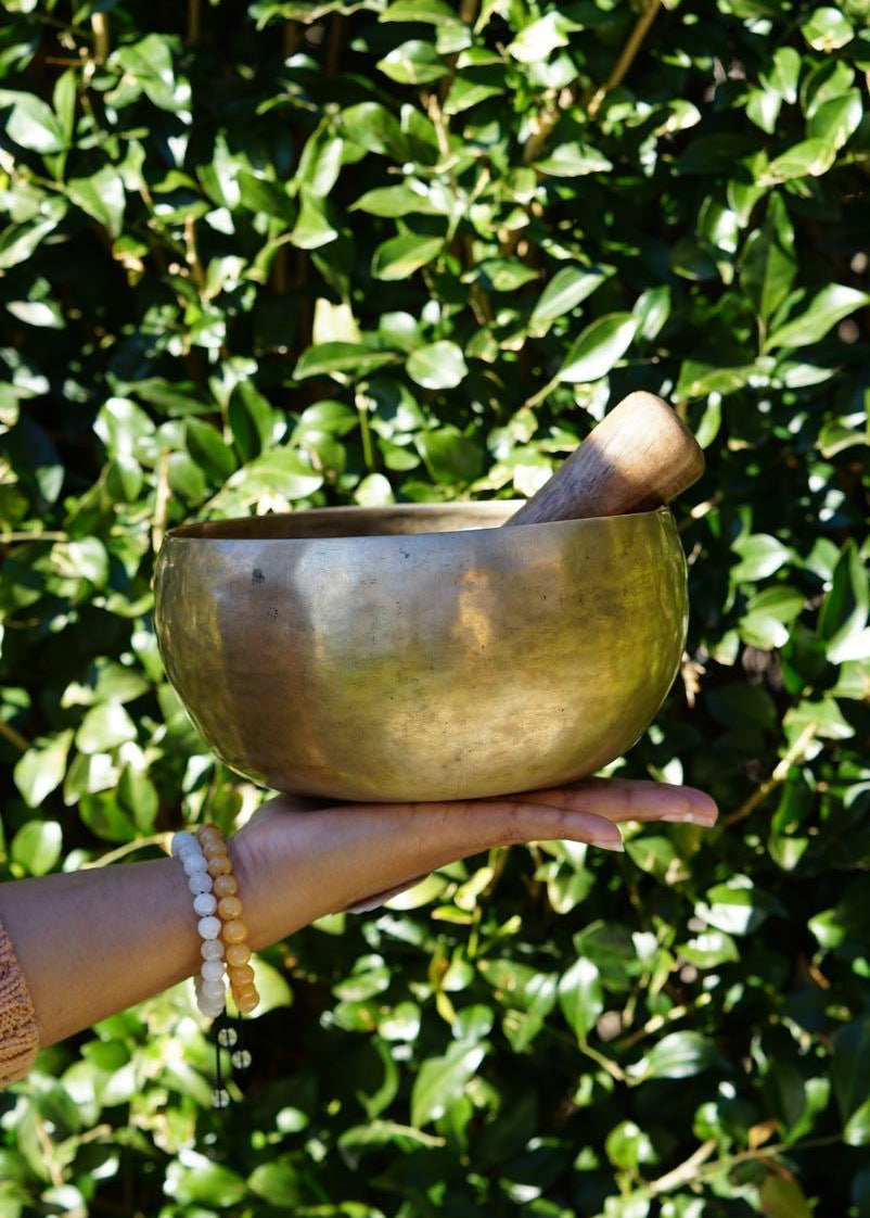 Antique Singing Bowl for sound healing and meditation