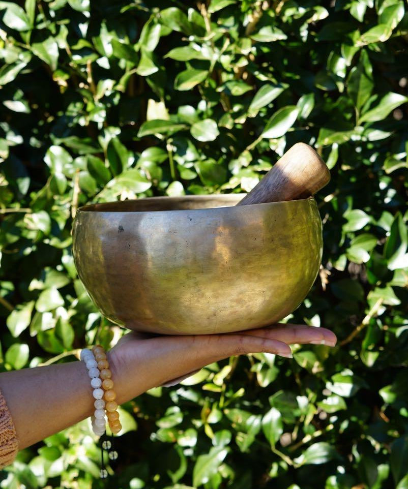 Antique Singing Bowl for sound healing and meditation