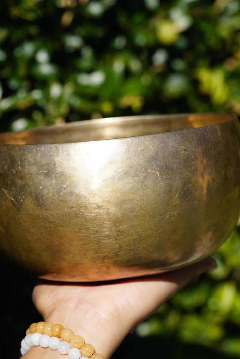 Antique Singing Bowl for sound healing and meditation