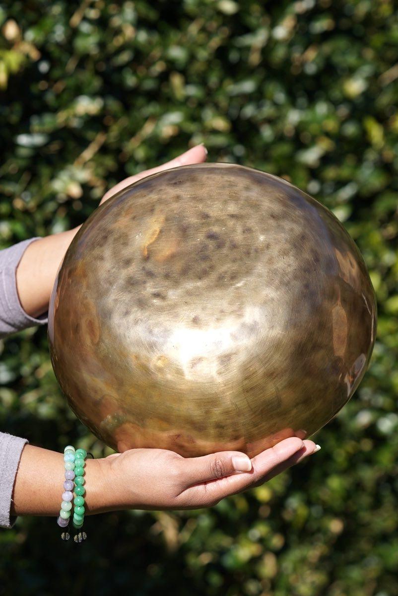 singing bowl for chakra healing and meditation