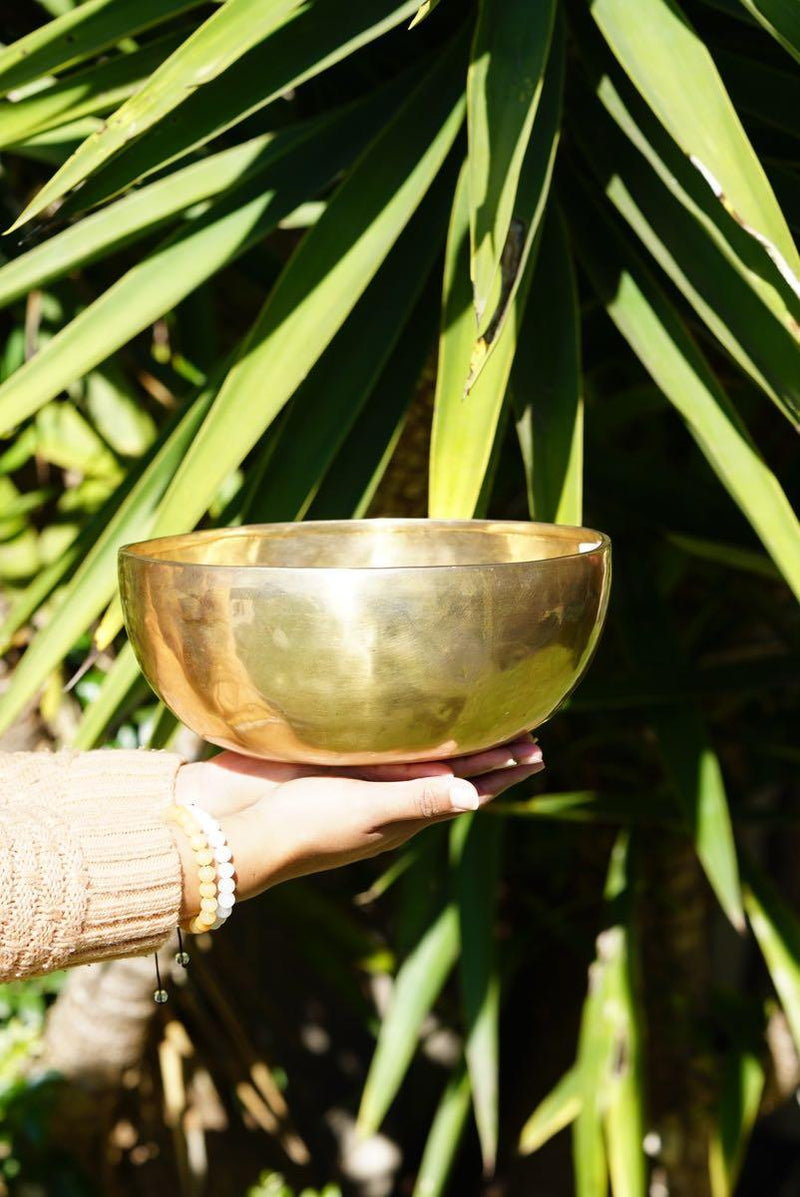 Tibetan Singing Bowl For Sound healing and meditation