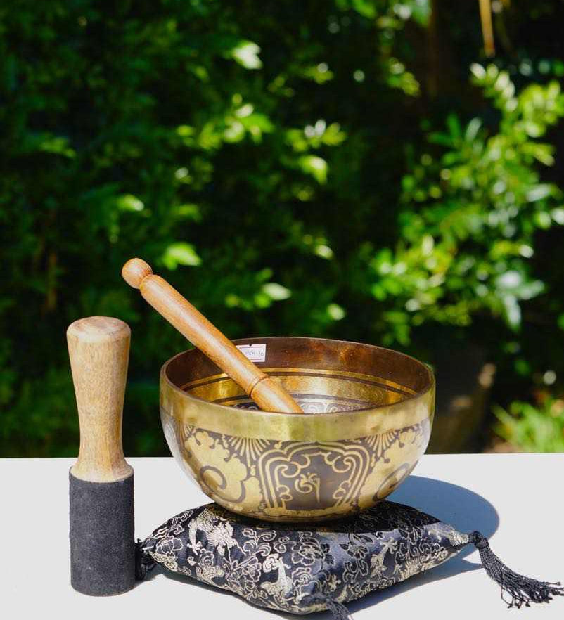 Buy Singing bowl  online with free Silk Ring Cushion and mallet at best prices.