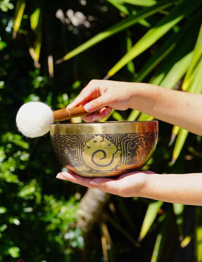 Buy Singing bowl online with free Silk Ring Cushion and mallet at best prices.
