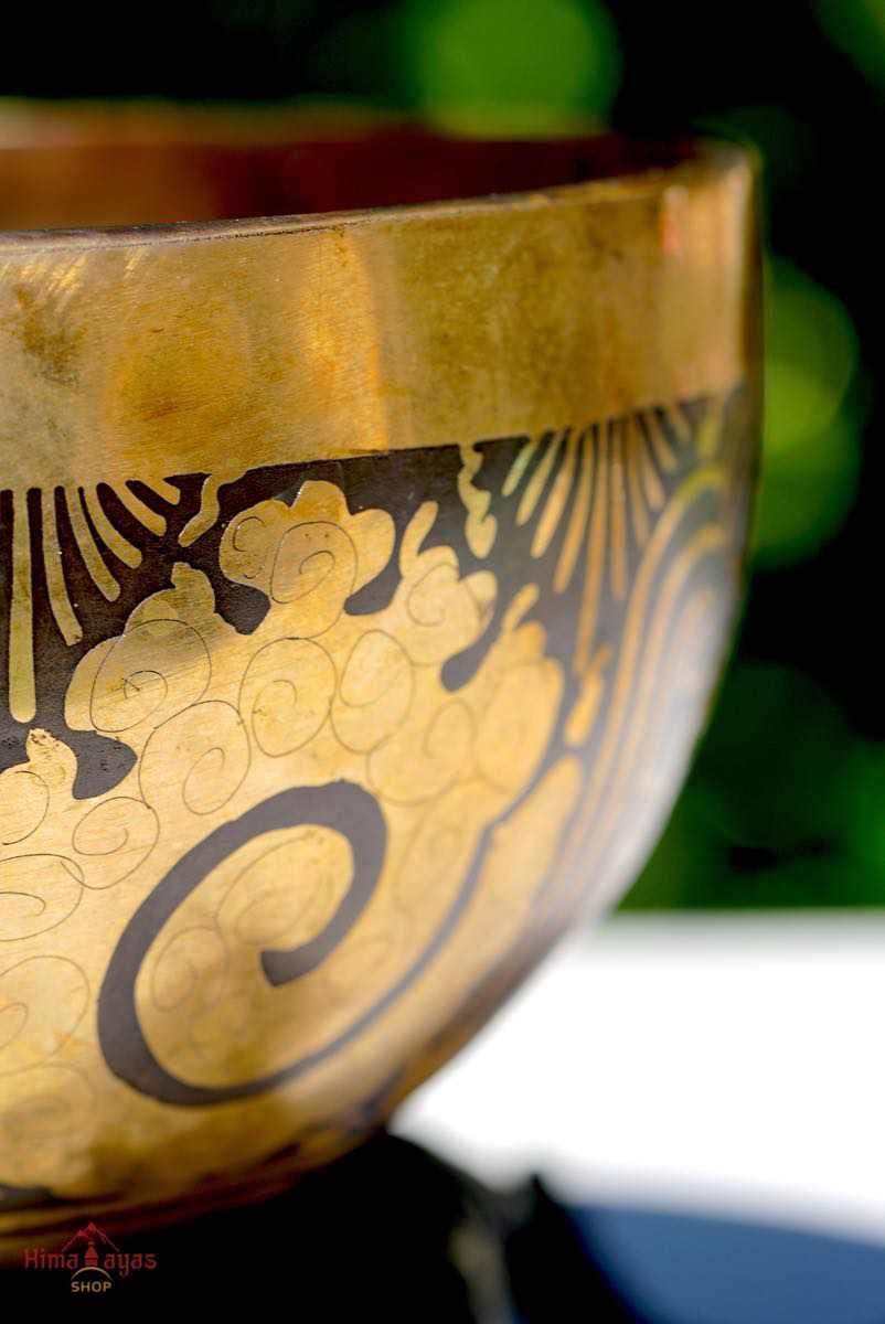 Buy Singing bowl online with free Silk Ring Cushion and mallet at best prices.