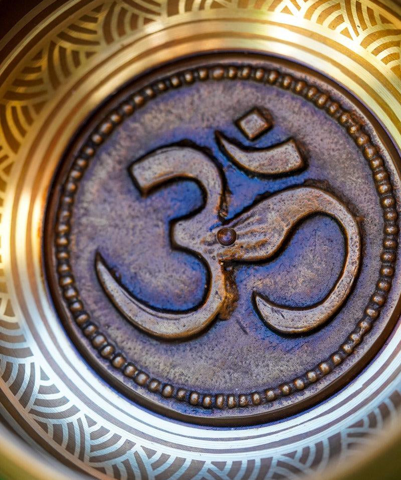 OM Singing Bowl Sound for Meditation - HimalayasShop