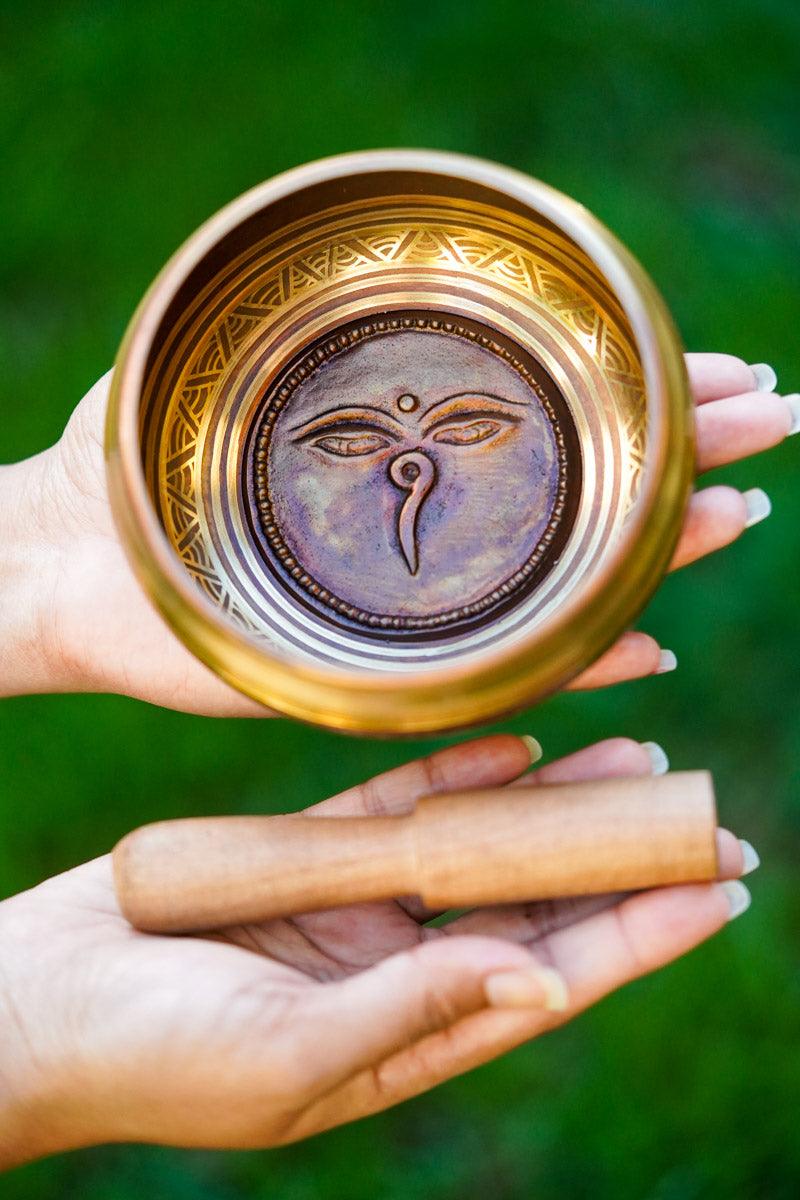 Buddha Eye small size singing bowl for beginner practice