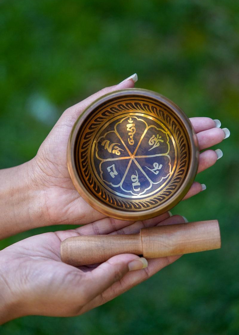 OM Mani Padme Hum Singing bowl - HimalayasShop
