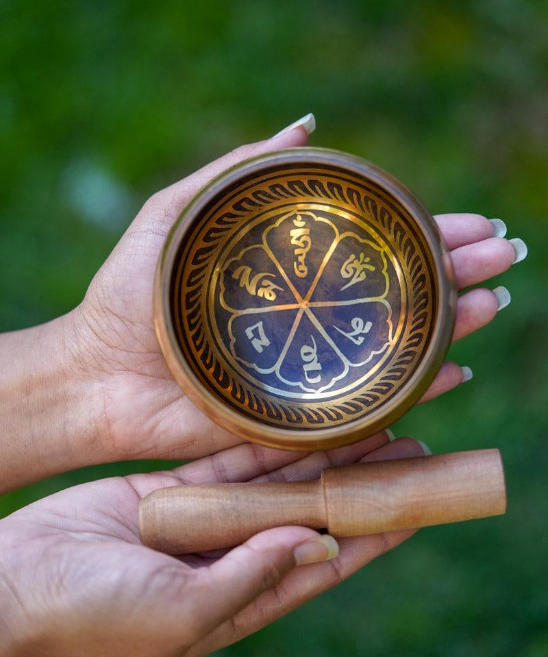 OM Mani Padme Hum Singing bowl - HimalayasShop