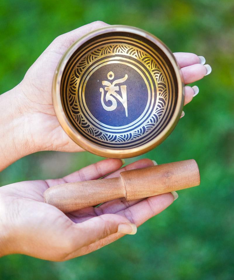 OM Mantra Singing Bowl - Himalayas Shop