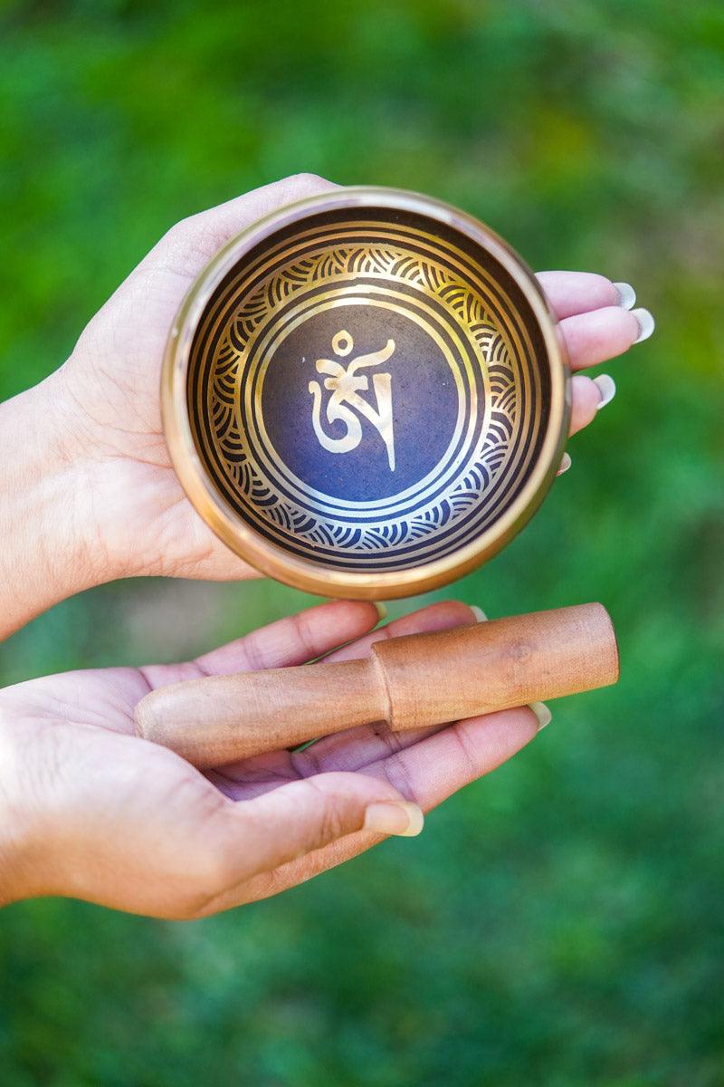 OM Mantra Singing Bowl - Himalayas Shop