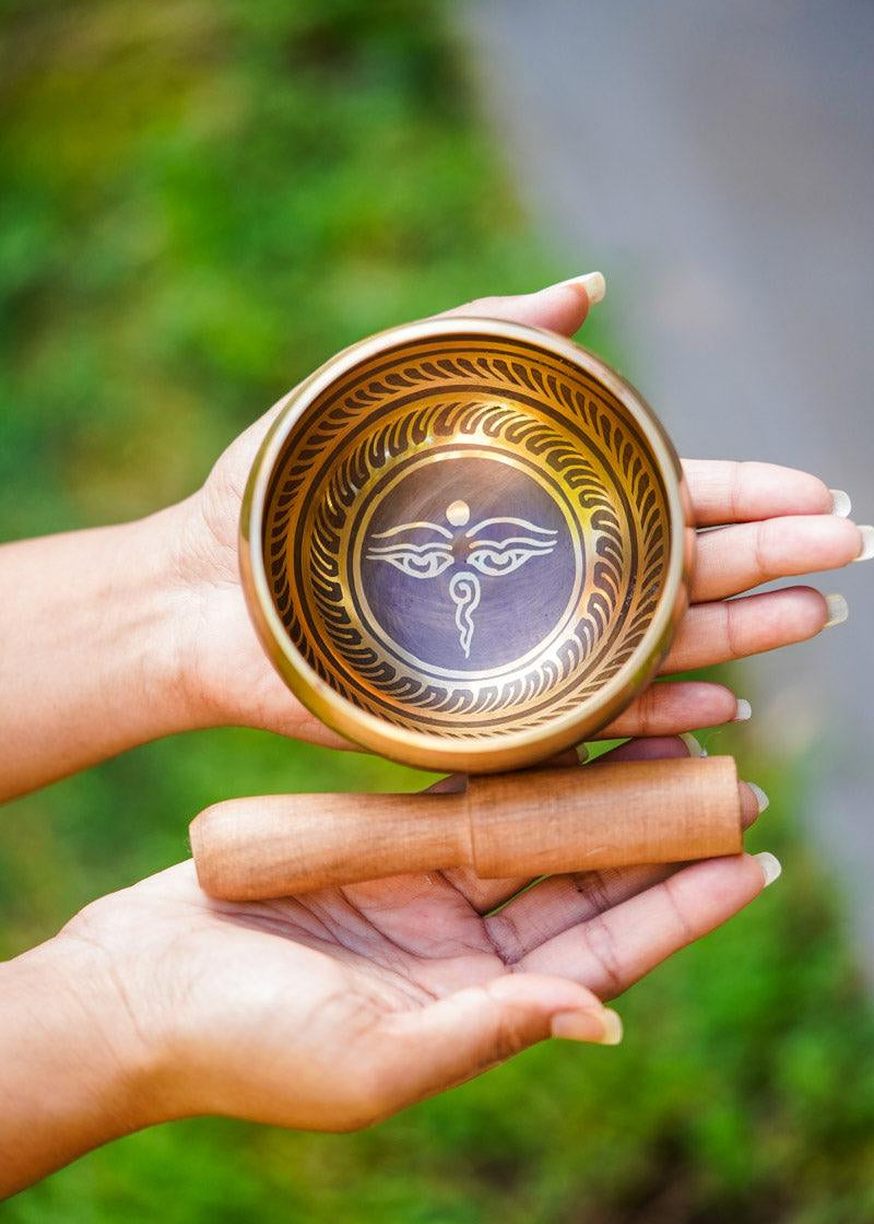 Singing bowl with Buddha Eye for sound healing and meditation
