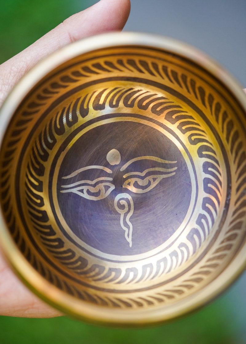 Singing bowl with Buddha Eye for sound healing and meditation