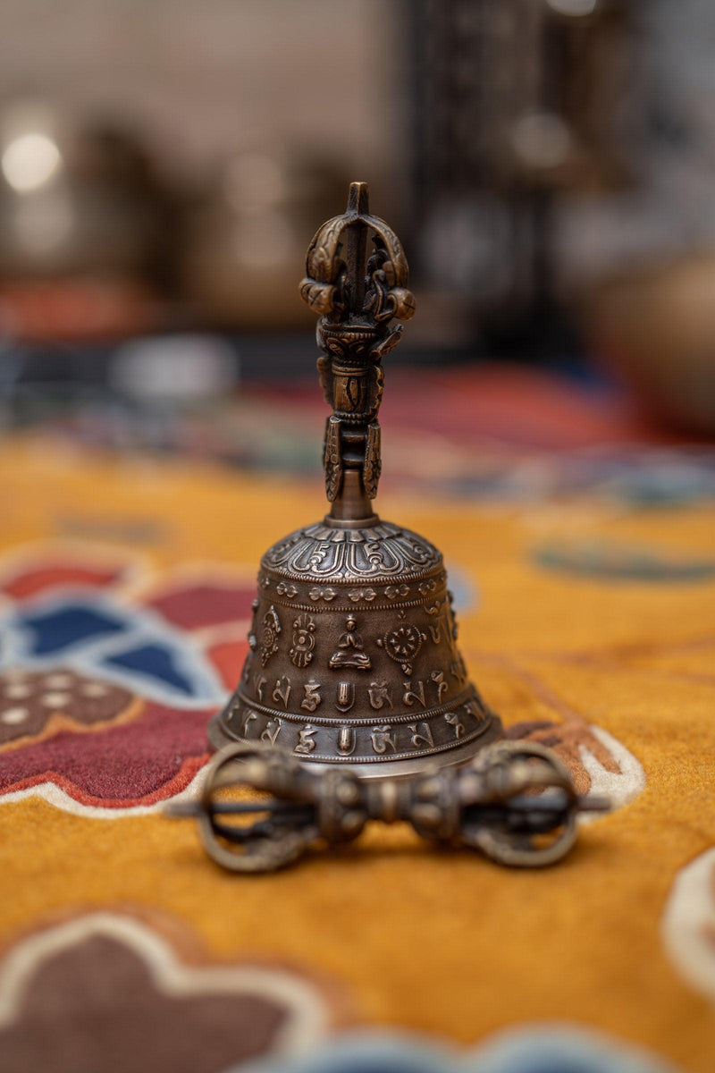 Tibetan Vajra and bell - Handmade Tibetan Vajra and bell - HimalayasShop