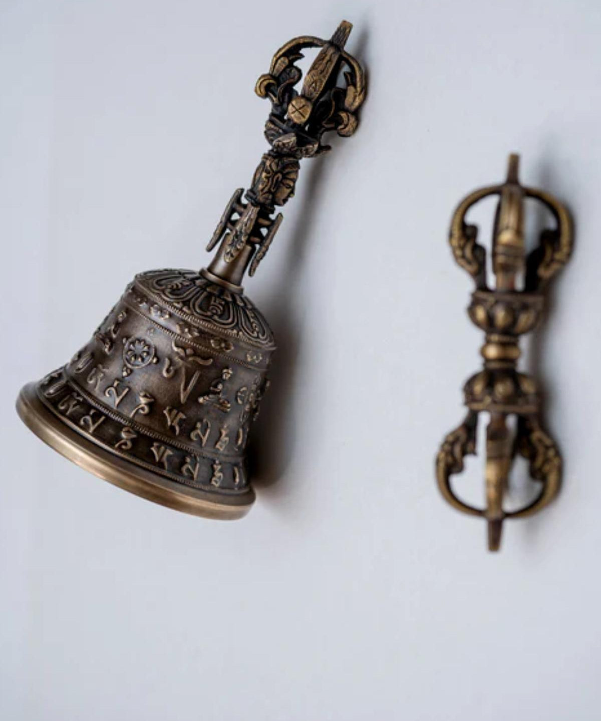 Tibetan Vajra and bell - Handmade Tibetan Vajra and bell - HimalayasShop