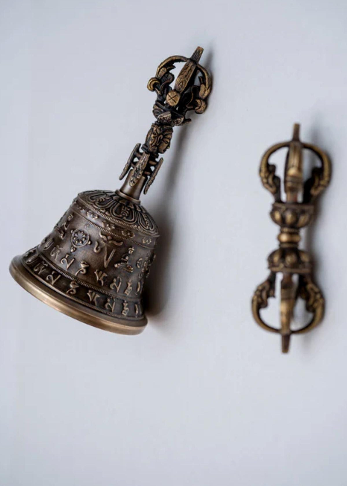 Tibetan Vajra and bell - Handmade Tibetan Vajra and bell - HimalayasShop