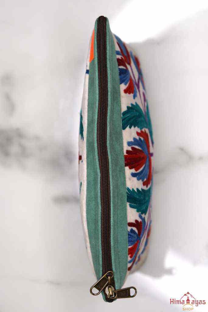 A perfect travel pouch for women that is light weight and can fit in any bag or even you can use it as the perfect clutch that suit your style. 