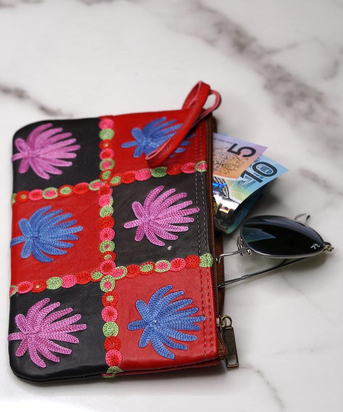 Fashionable style purse is a stunning embroidered Kashmir wallet, with a gorgeous boho style design.