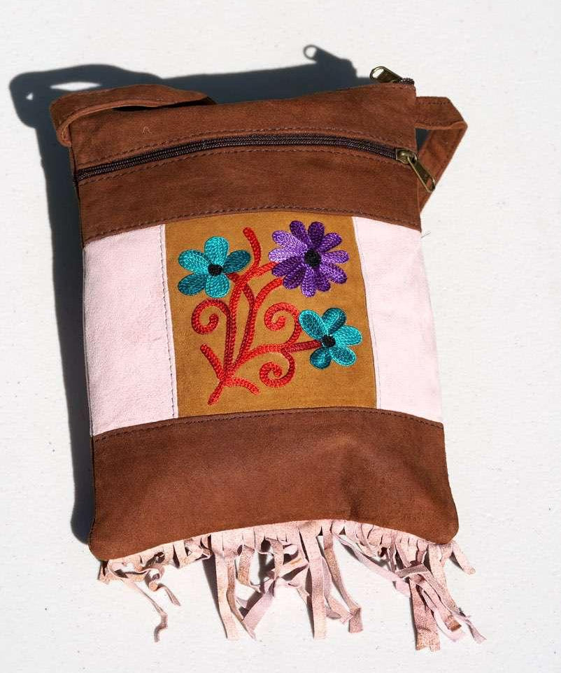 Unique style women side bag with hand embroidery, easy to carry and stylist design