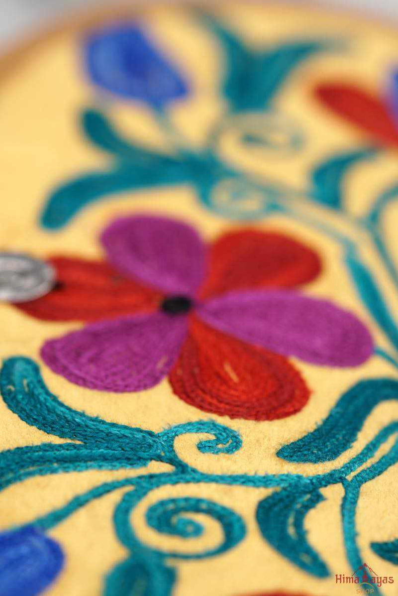  This stunning piece of handcrafted wallet is specially designed with Kashmiri style hand-embroidery. Perfect for everyday use, you can organize your money and cards perfectly in this wallet.