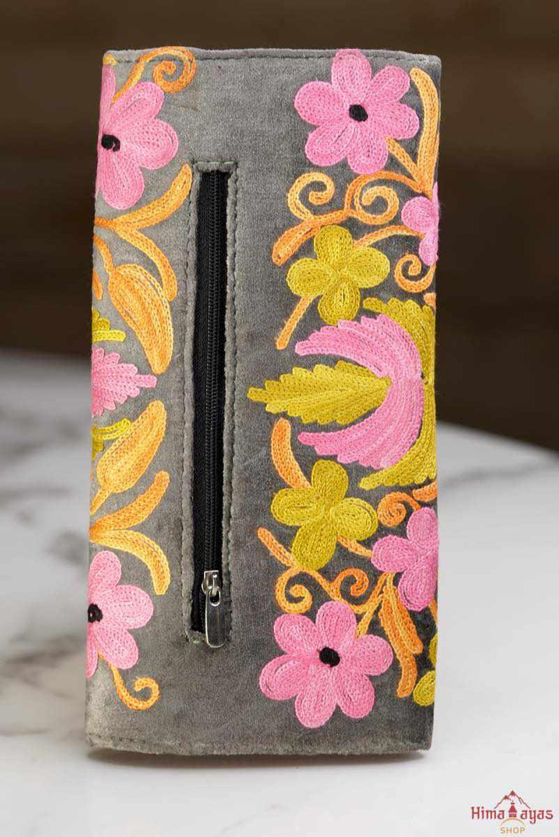 Everyday purse with beautiful handmade cashmere embroidery, lots of detailing and plenty of interior space make this wallet a must have . 