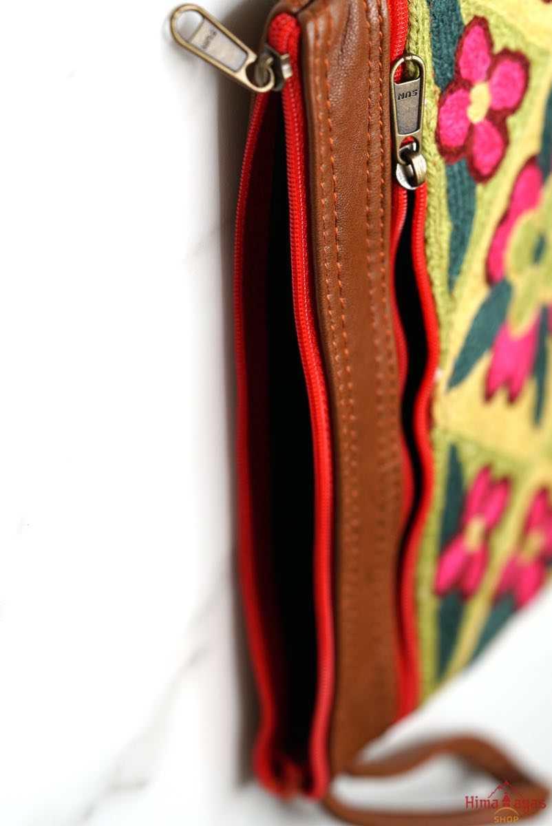 The perfect purse, engraved and fabric wallet for women that suits your style! You can use it as a wristlet purse or a clutch for days you want to travel light and easy.