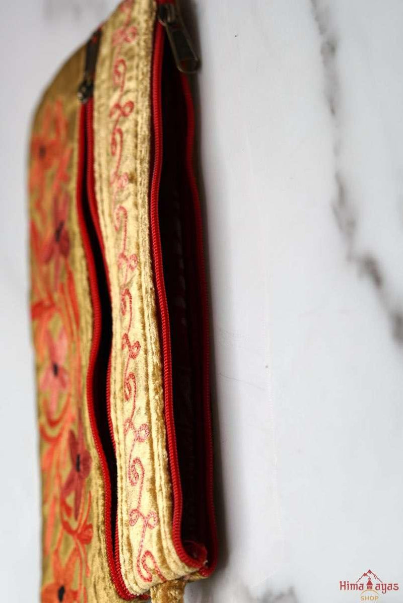 Unique style women purse with hand embroidery, easy to carry and stylist design