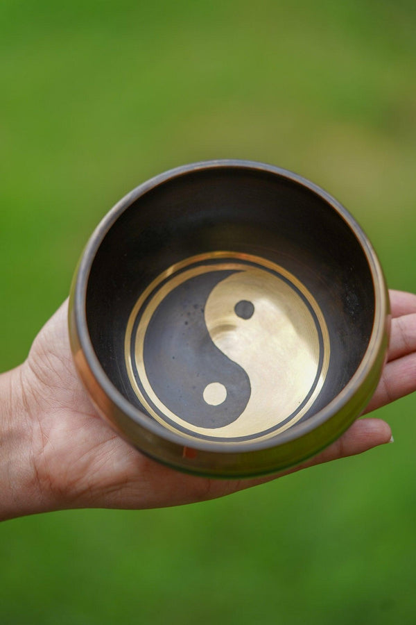 Ying Yang small size singing bowl for the beginner