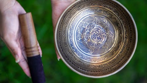 Lotus Singing Bowl - Himalayas Shop