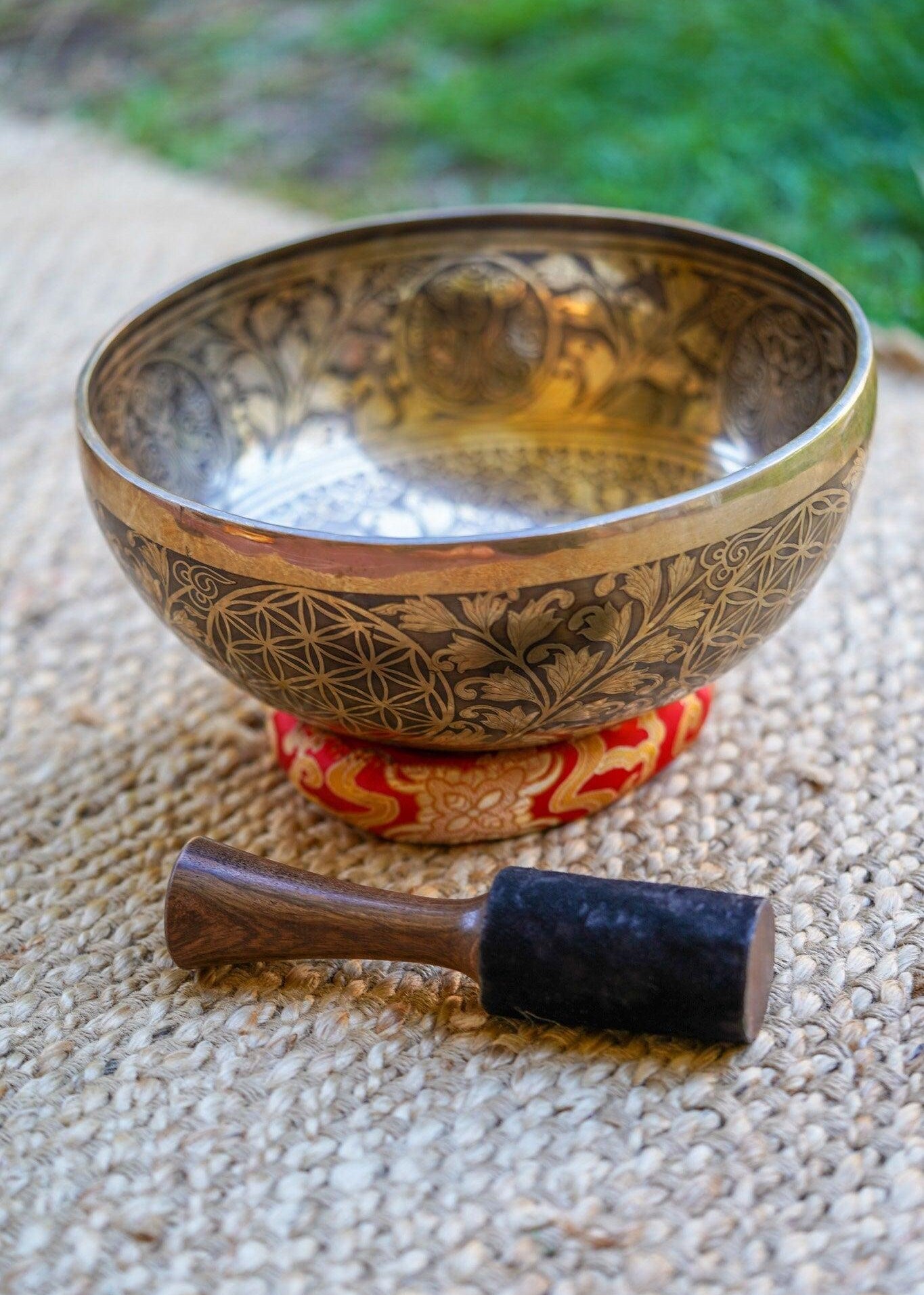 White tara Singing Bowl 